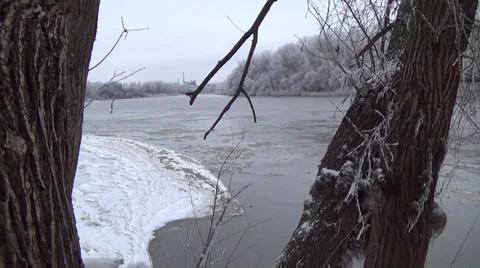 Ukraine, Desna river 스톡 동영상 33772296