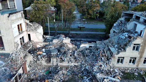 Ukraine School Destruction 動画素材 213466583