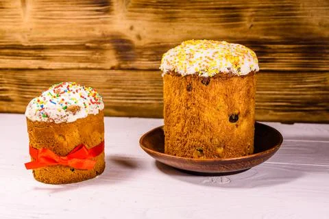 Ukrainian easter bread kulich on a white wooden table Stock Photos