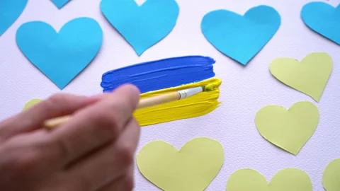 Ukrainian flag on a white background Stock-Footage 176933489