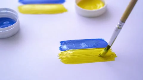 Ukrainian flag on a white background Stock-Footage 176934049