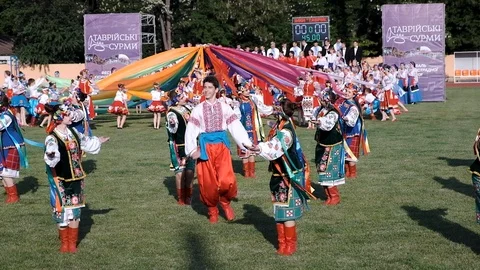 Ukrainian folk dance Video stock 111365684