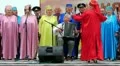 Ukrainian folk song. Women in multicoloured costume sing ukrainian song HD Footage