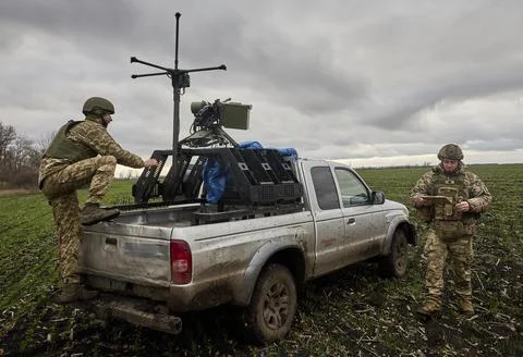 Ukrainian forces test new automatic air defense machine gun, Undisclosed, Ukrain Stock Photos