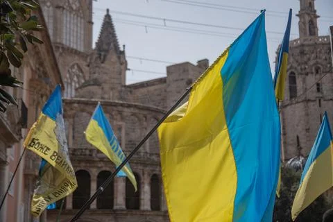 Ukrainian protest on the square in Spain Foto stock