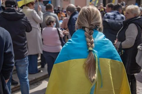 Ukrainian protest on the square in Spain Foto stock