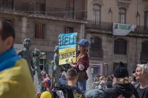 Ukrainian protest on the square in Spain Foto stock