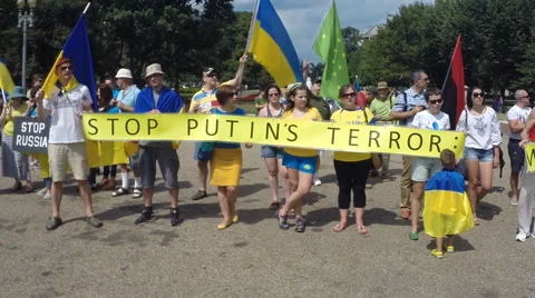 Ukrainians protest Russia Stock Footage 41415696