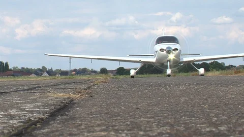 Ulm plane turning Stock Footage 111957760