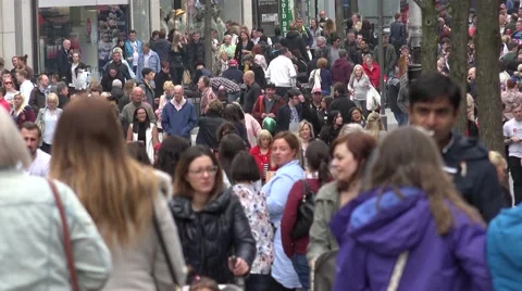 ULTRA HD 4K Closeup crowded pedestrian people busy sidewalk Liverpool commercial Video stock 51483280