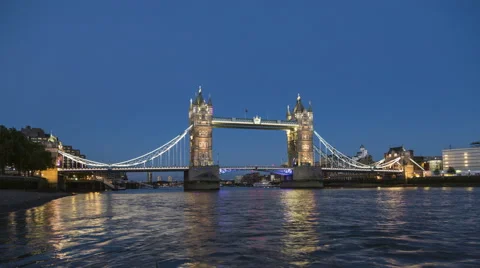 Ultra Hd 4K Time lapse of Tower Bridge in London - iconic symbol of London. 库存影片 42549341