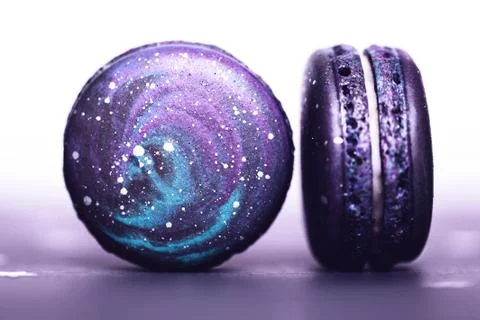 Ultra Violet macarons with space pattern Foto stock