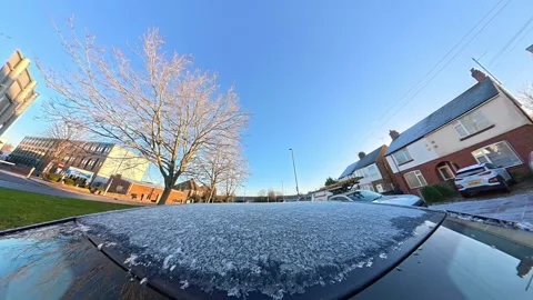 Ultra Wide Angle View of British City During Car Drive Vídeos de archivo 326282154