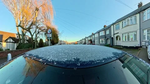 Ultra Wide Angle View of British City During Car Drive Vídeos de archivo 326310353