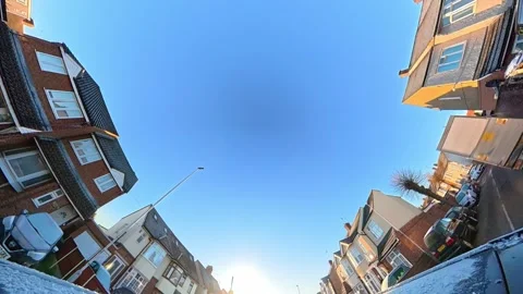 Ultra Wide Angle View of British City During Car Drive Vídeos de archivo 326317239