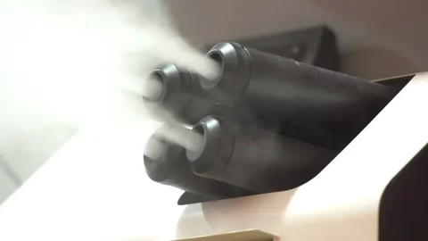 Ultrasonic humidifiers action 库存影片 88077259