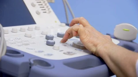 Ultrasound device keyboard, hands of unrecognizable doctor working with 스톡 동영상 72624920
