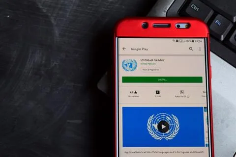 UN News Reader dev app on Smartphone screen Stock-Fotos