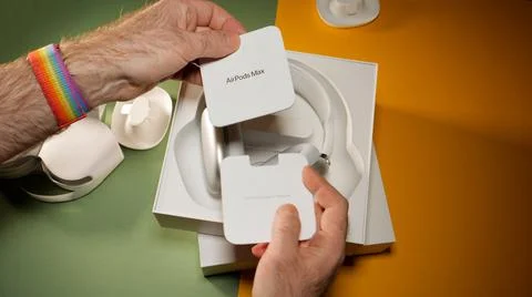 Unboxing package of the best Apple Computers AirPods Max over-ear headphones  写真素材