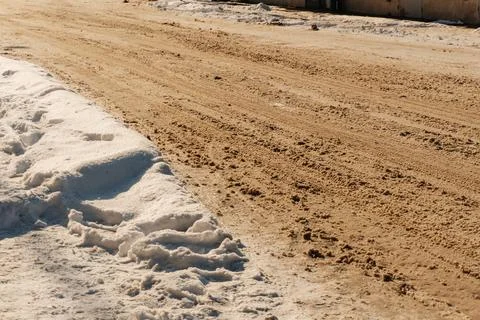 Uncleaned roads after a winter snowfall in Kazakhstan. highway covered with Foto stock