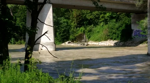 Under the bridge 스톡 동영상 40697763