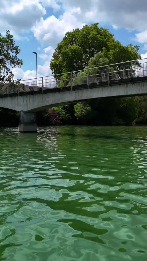 Under the bridge Stockbeeldmateriaal 319361247