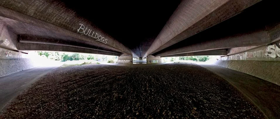 Under the bridge Foto stock