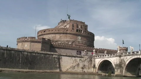 Under the Castel d'Angelo bridge Stock Footage 703383