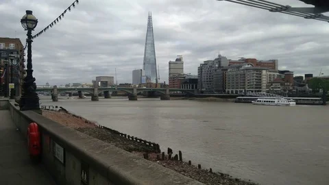Under Millennium Bridge Video stock 75287742