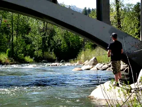 UNDER VERDI BRIDGE Видео 403936