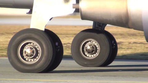 Undercarriage Vidéo 85687919