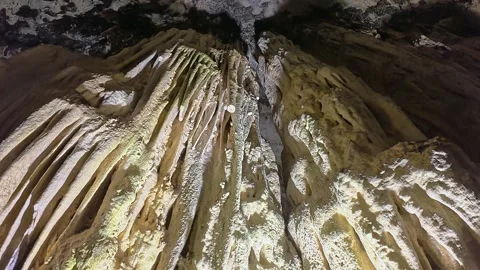 Underground cave interior on Mallorca island Vídeos de archivo 334399515