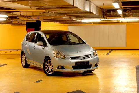 Underground garage Stock-Fotos