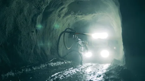 Underground mine with a functioning industrial hose 動画素材 150818984