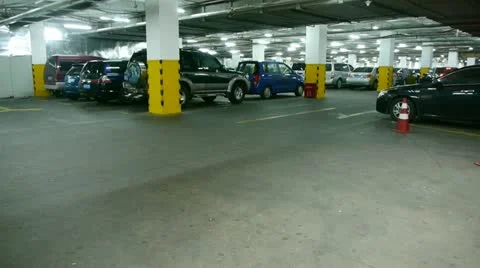 Underground parking. 库存影片 11290989