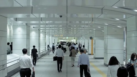 Underground pathway in Shinjuku Stock Footage 76805224