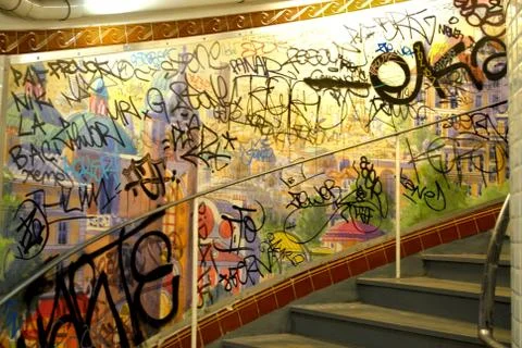 Underground. Фото