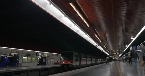 Underground station and leaving train 스톡 동영상 64326692