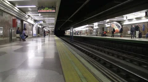 Underground Train Station pan 動画素材 12365837