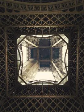 Underneath the Eiffel Tower Foto stock