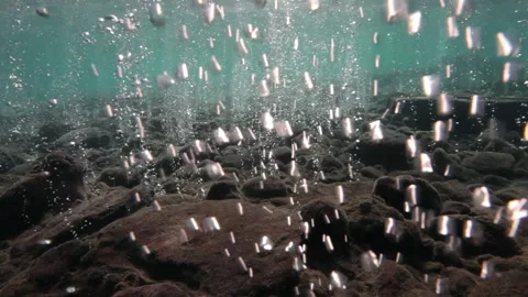 Underwater bubbles caused by volcanic activity at Volcano 스톡 동영상 131150030
