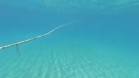 Underwater cable in greece Vídeos de archivo 92870203