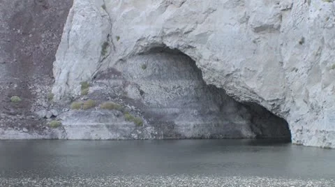 Underwater cave at Lake Mead Video stock 8979587