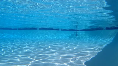 Replace a Swimming Pool light Underwater Video 