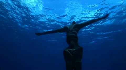 Underwater Statue Stock Footage 10922099