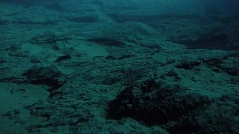 Underwater tracking video of the crater bottom Stockbeeldmateriaal 137664448