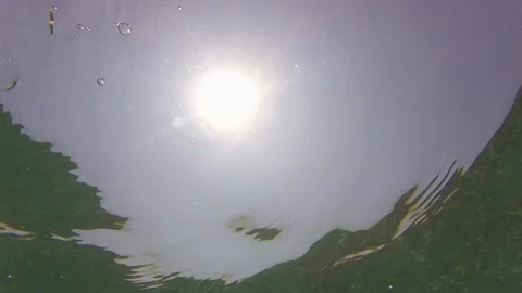 Underwater view of the sun Video stock 116634140