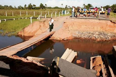  unexpected bridge on federal highway prado, bahia / brazil - april 12, 20... Stock Photos