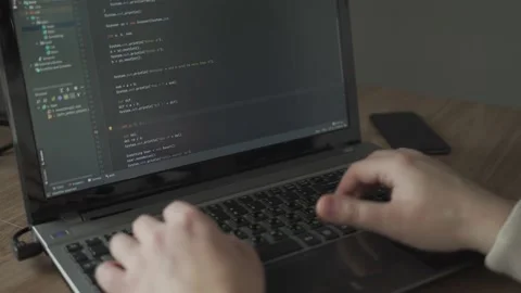 Ungraded footage. The programmer encodes the program in a special application Vidéo 149834746