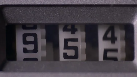 Ungraded: Mechanical Digital Counter Quickly Reads Values in Reverse Order Stockbeeldmateriaal 125453452